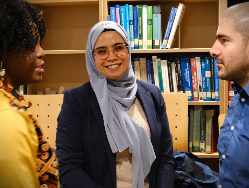 Dr. Jihène Jerbi ist Vernetzungsmanagerin Wissenschaft bei der Modellfabrik Papier