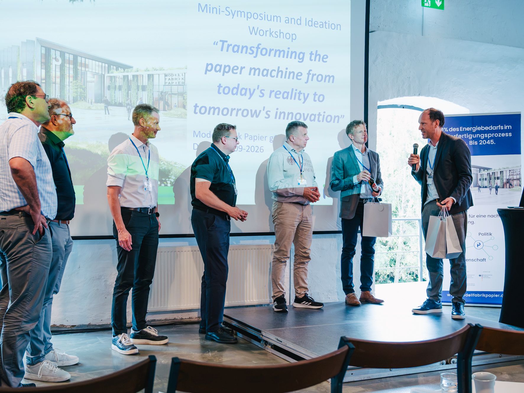 Fünf Keynote-Speaker beim Mini-Symposium der Modellfabrik Papier