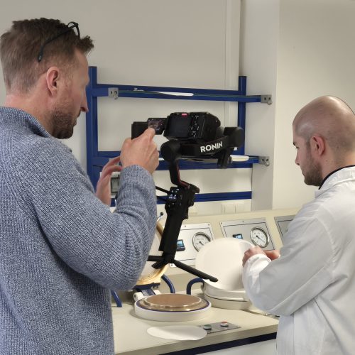 Nah dran: Papiertrocknung im Labormaßstab.