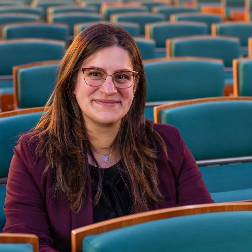 Jimena Martinez Diaz leitet FOMOP SP4 der Modellfabrik Papier